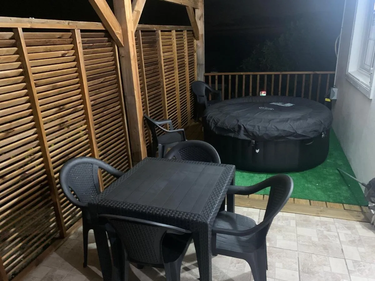 Villa Karata Appartement T3 avec Spa et vue sur mer BAILLIF Basse-Terre