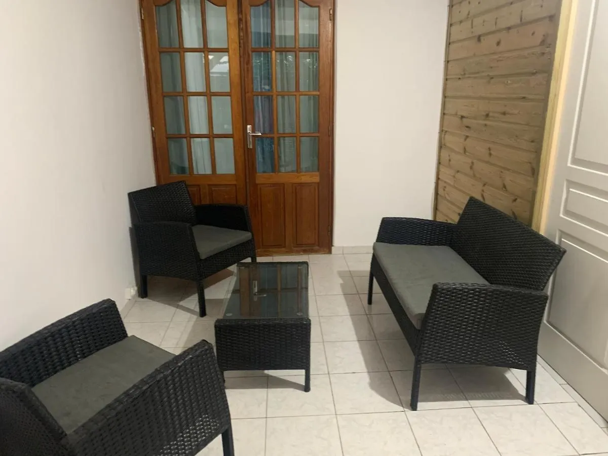 Villa Karata Appartement T3 avec Spa et vue sur mer BAILLIF Basse-Terre Guadeloupe